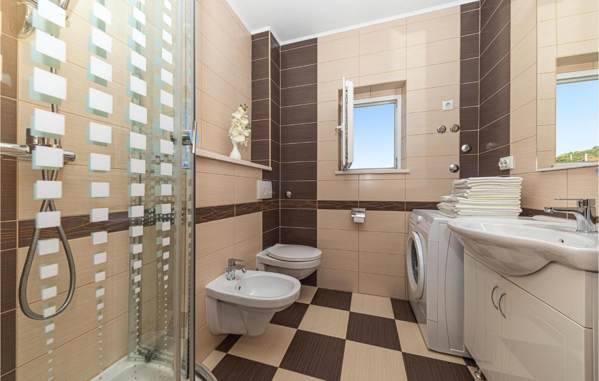 Gorgeous Apartment In Marina With Wifi Exterior foto