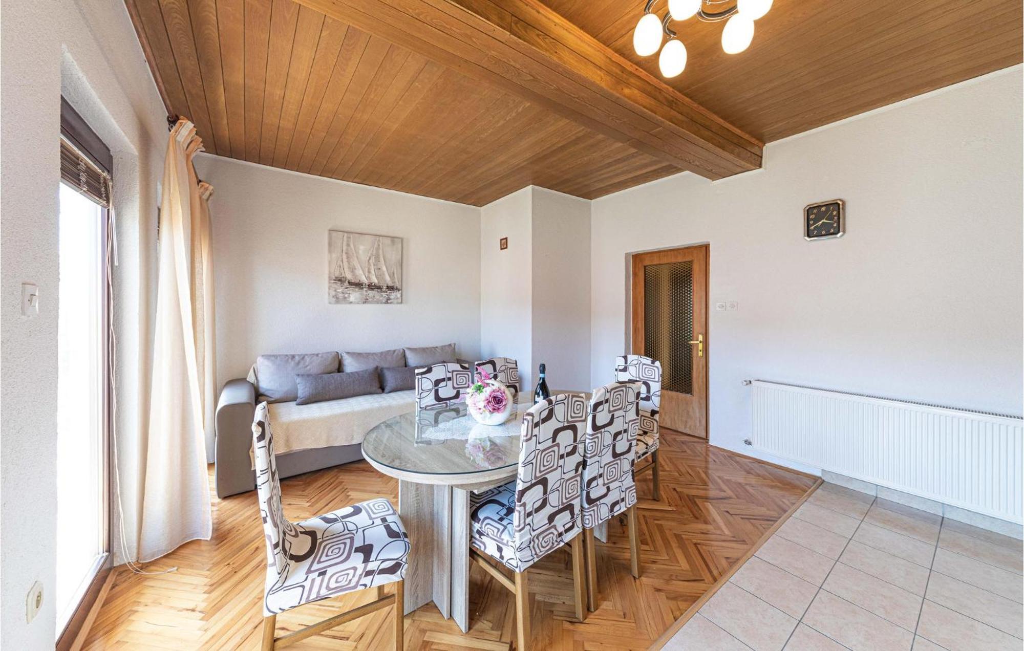 Gorgeous Apartment In Marina With Wifi Exterior foto